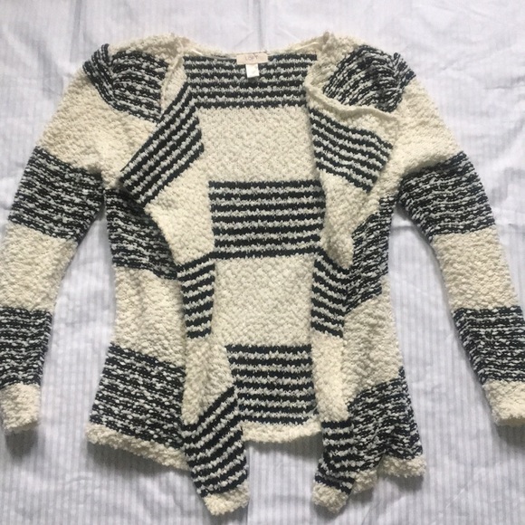 Ann Taylor Loft open cozy sweater size small. - Picture 2 of 4